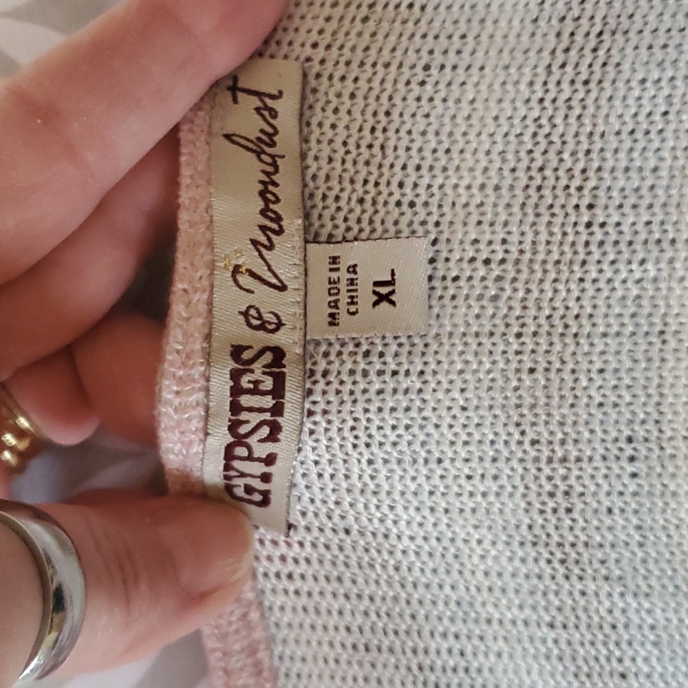 Excellent Lightweight Flowy Sweater - Picture 6 of 8